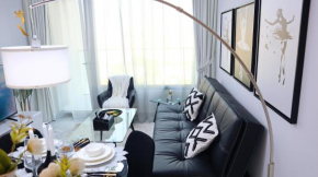 Heart of Masdar Your Luxury 1BR Oasis